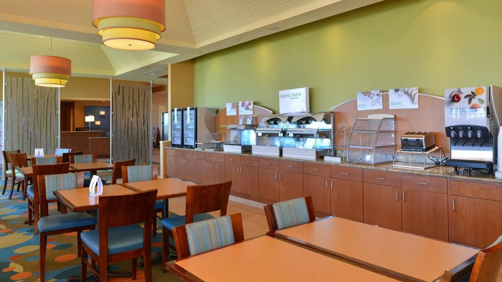 Holiday Inn Express & Suites Va Beach Oceanfront By Ihg Virginia Beach 3*,  Stati Uniti