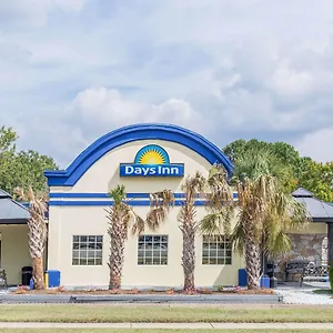 Hotel Days By Wyndham Virginia Town Center Virginia Beach