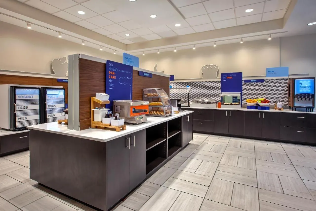 Holiday Inn Express & Suites Va Beach Oceanfront By Ihg Virginia Beach Resort