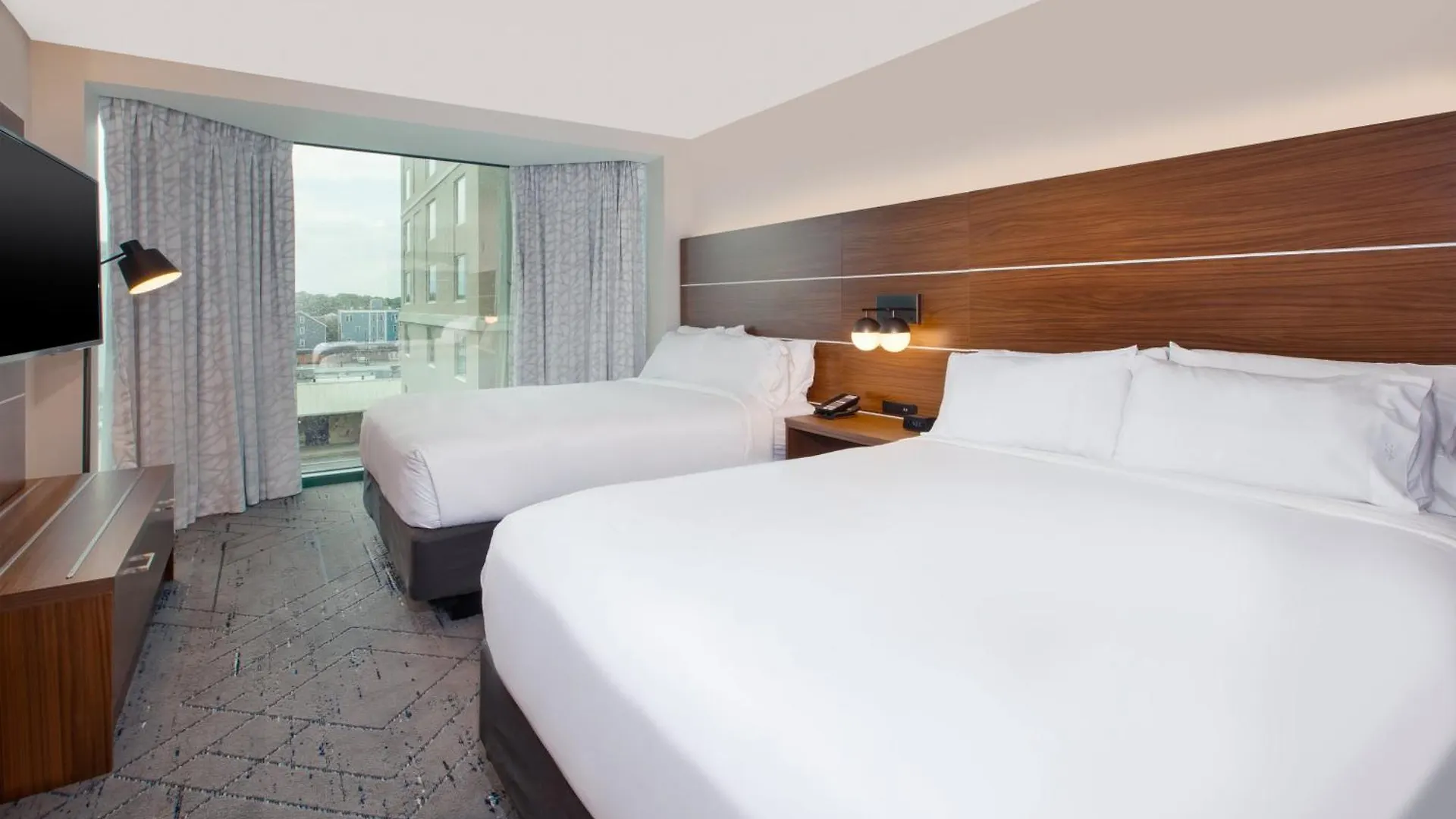 Holiday Inn Express & Suites Va Beach Oceanfront By Ihg Virginia Beach